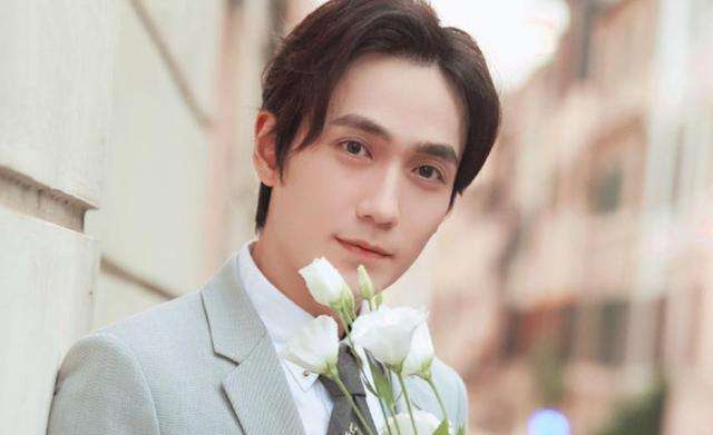 手相算命准吗?从手相智慧线就看出你有多聪明!