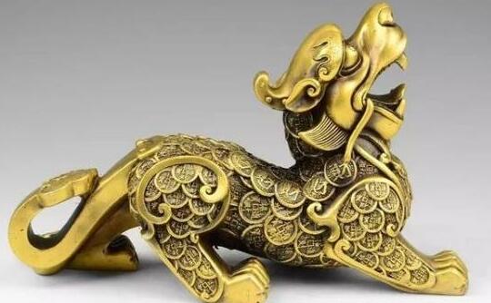 属鼠本命年带貔貅可以吗(72年属鼠本命年能带金貔貅吗)