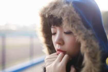 双子女深爱一个人表现形式
