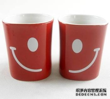 杯子破损测你和朋友关系
