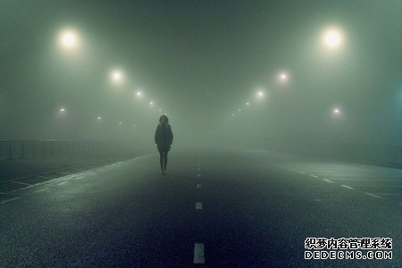测你能在陌生人面前隐藏自己多久呢