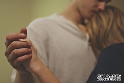 谁会在危难时刻拯救你呢
