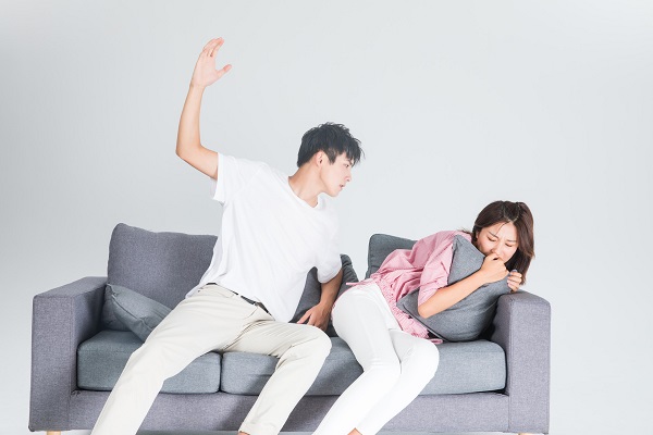 梦见老婆出轨我打老婆什么意思 梦见老婆出轨我打老婆预示什么