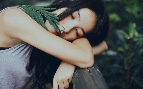 2019年属羊的贵人属相是谁