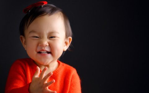 八字起名：八字缺水的孩子应该怎么起名？