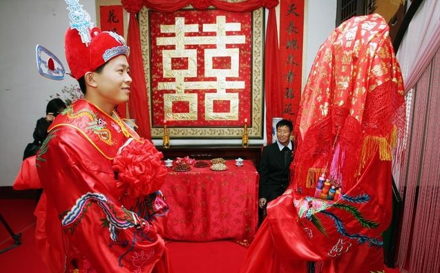 八字预测师教你用八字看姻缘，正缘何时出现？方位、样貌都可