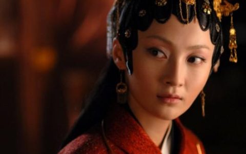八字小故事一则：看《红楼梦》的八字故事