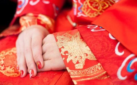 八字预测：八字合婚怎么算婚姻?