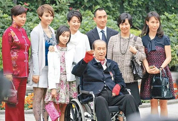 赌王何鸿燊去世：何鸿燊为何熬不过2020年？八字命理给你答案！