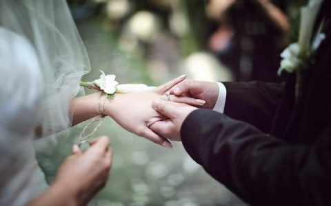 男金女火婚配与解释 两人相互嫌弃