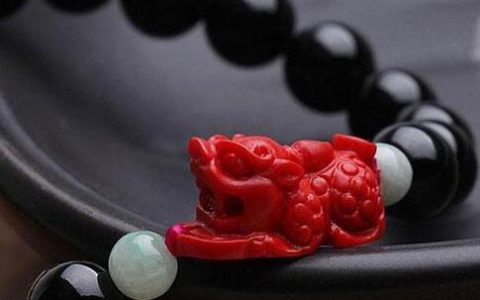 年上正官月上伤官时偏印