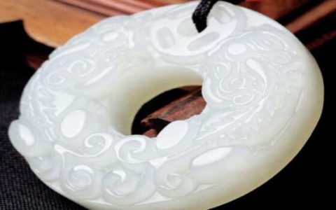 七杀正官伤官同现天干，七杀伤官正官天干齐透最贱