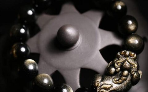 女走伤官年是什么意思，女命伤官流年易发生什么？