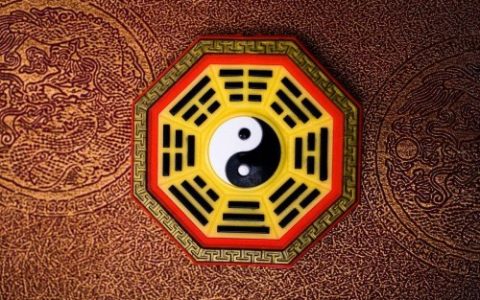 女版称骨算命详细版，预测一个人的命运走向