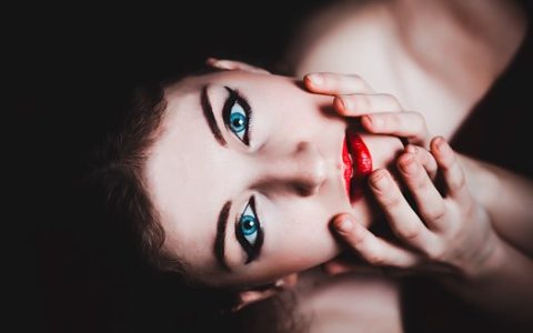 鼻子面相详解：鼻子上有疤的面相的解析