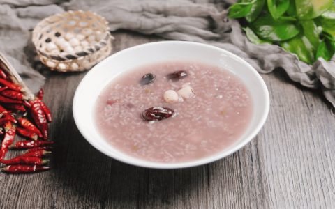 腊八粥是八宝粥吗 腊八粥和八宝粥是不是一种东西