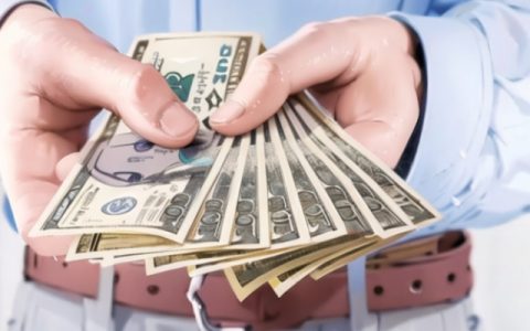 2024春节加班工资翻几倍 2024春节加班工资最高三倍吗