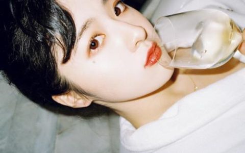 嘴唇有痣的女人好不好？