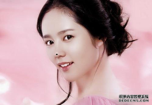 宝鼻子痣相分析：女人鼻子上长痣代表什么？