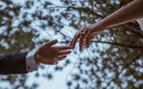 注定婚姻不顺的10大手相特征，婚姻线看婚姻状态。