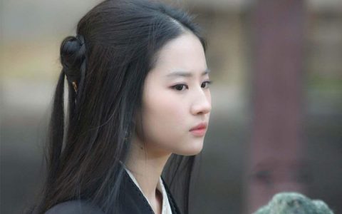 女人驼峰鼻运势怎么样