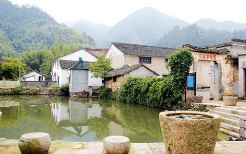 并非门前有水就是好风水，盘点门前不好的池塘风水