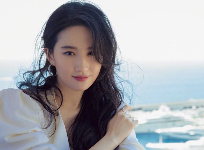 流年桃花运这些面相在感情路上需谨慎