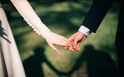 天蝎男最稀罕的星座女 天蝎座男生喜欢的女生长相