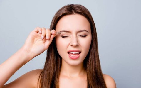 女人右眼皮跳的寓意，女人右眼皮跳是吉是凶？