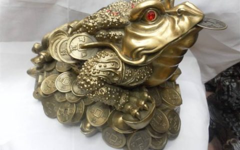 家里招财摆件放什么好 金蟾摆件很不错