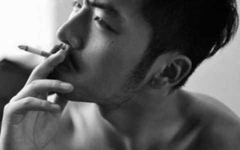 狮子男的沉默是为何