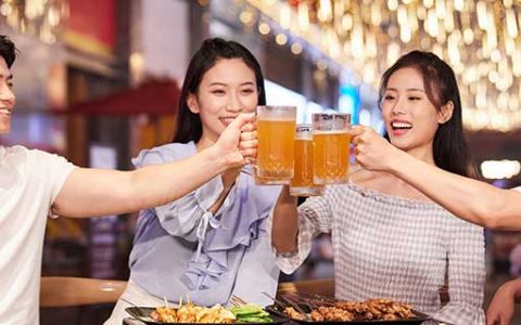 梦见同班同学什么意思 梦见同班同学有什么预兆