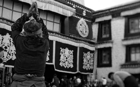 梦见叔叔死了是什么意思 梦见叔叔死了有什么征兆