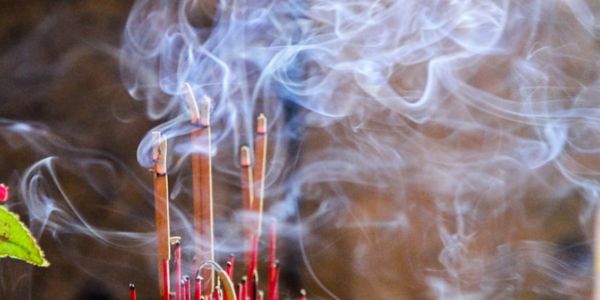晚上梦见神预兆什么 梦见神是什么意思