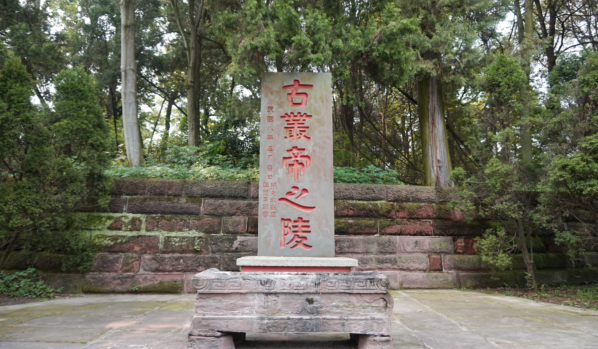 女人梦见墓碑好不好  女人梦见墓碑有什么预兆