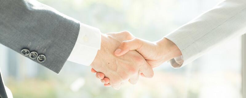 梦见和死人握手说话预示什么 梦见和死人握手说话有什么征兆