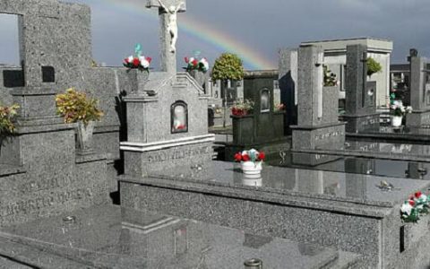 梦见死人的尸体预示什么 梦见死人的尸体有什么征兆