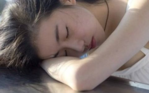 水瓶女打算放弃一个深爱的男人