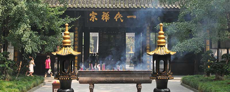 梦见上庙烧香拜佛什么意思 梦见上庙烧香拜佛有什么预兆