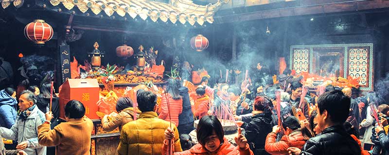 梦见庙里拜神有什么预兆 梦到庙里拜神什么意思
