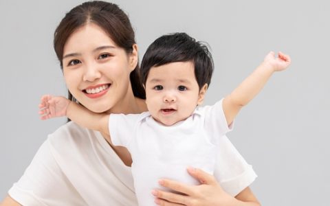 梦中看见宝宝是为什么 梦见看见宝宝是什么意思