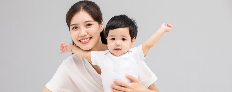 梦中看见宝宝是为什么 梦见看见宝宝是什么意思