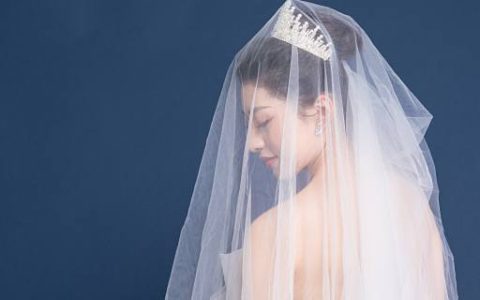梦到自己穿婚纱什么意思 梦到自己穿婚纱预示着什么