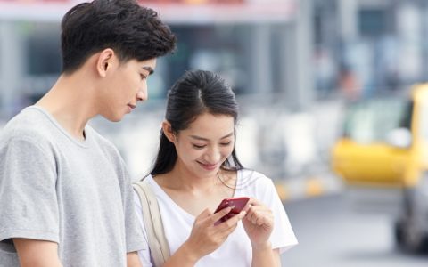 梦到异性发来微信是什么意思 梦到异性发来微信是什么征兆