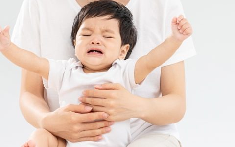 梦见婴儿哭是什么意思 梦见婴儿哭是怎么回事