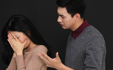 梦到发现女朋友背叛了自己是什么预兆 梦到发现女朋友背叛了自己意味着什么