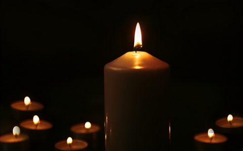 梦见已故亲人自己哭得很伤心是什么预兆