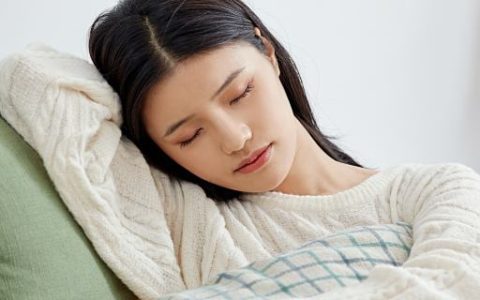 梦见割双眼皮预示什么 梦见割双眼皮是什么意思