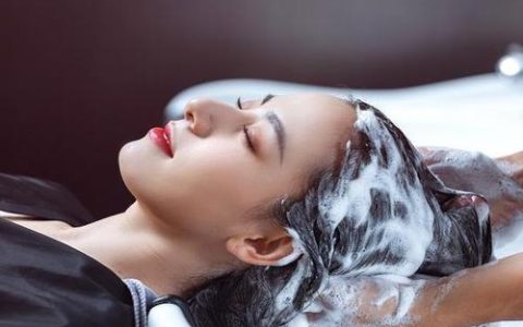 梦见洗头发是什么意思 周公解梦