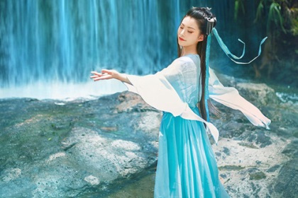 水瓶座的爱情标签